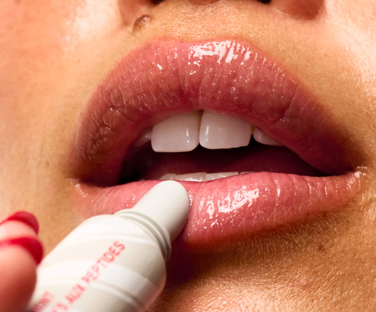 *PRE-ORDER* rhode lip treatment peppermint glaze